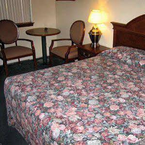 Delta Motel Bay City Zewnętrze zdjęcie