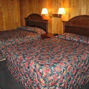 Delta Motel Bay City Zewnętrze zdjęcie